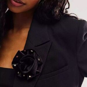 NWT Free People Black Rosette Earring Stud Pack Brooch